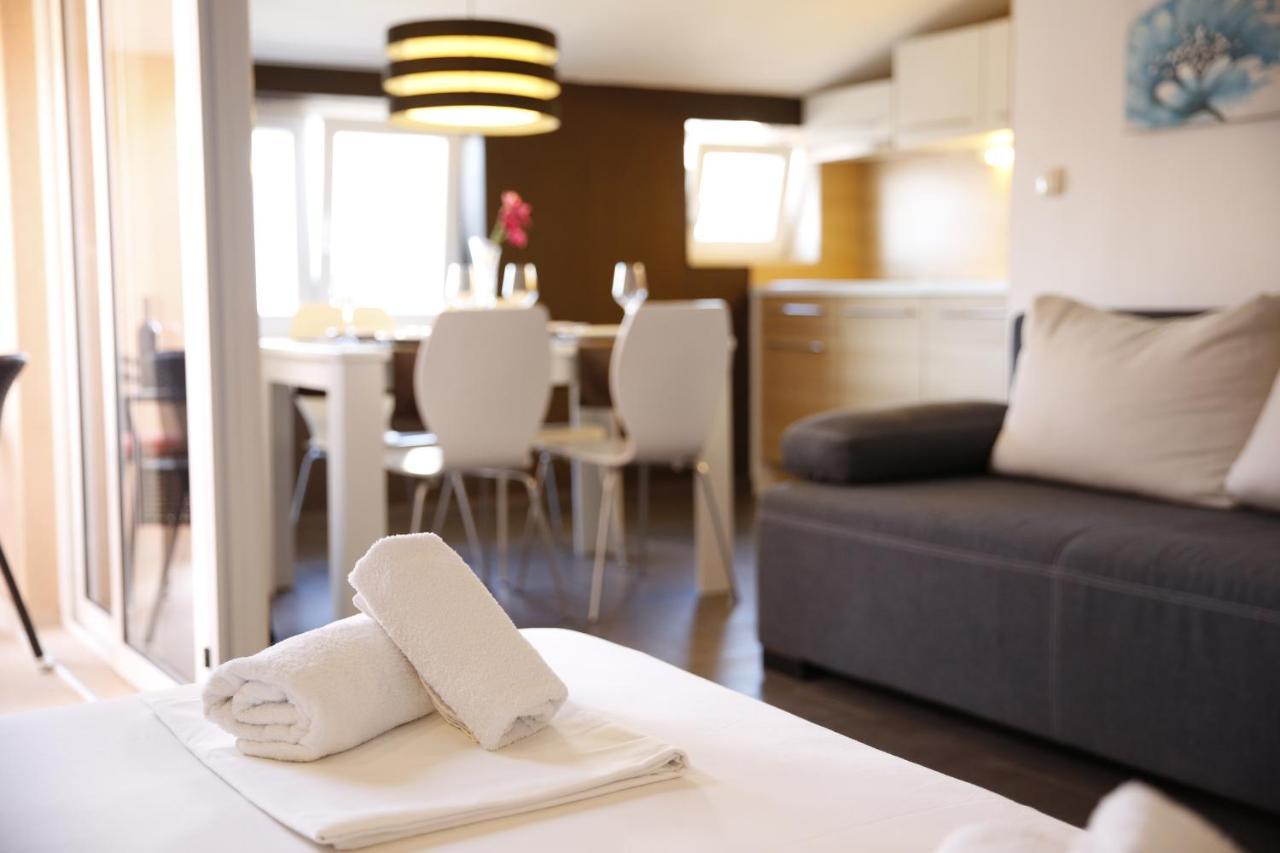 Guest House Lorenta Водице Экстерьер фото