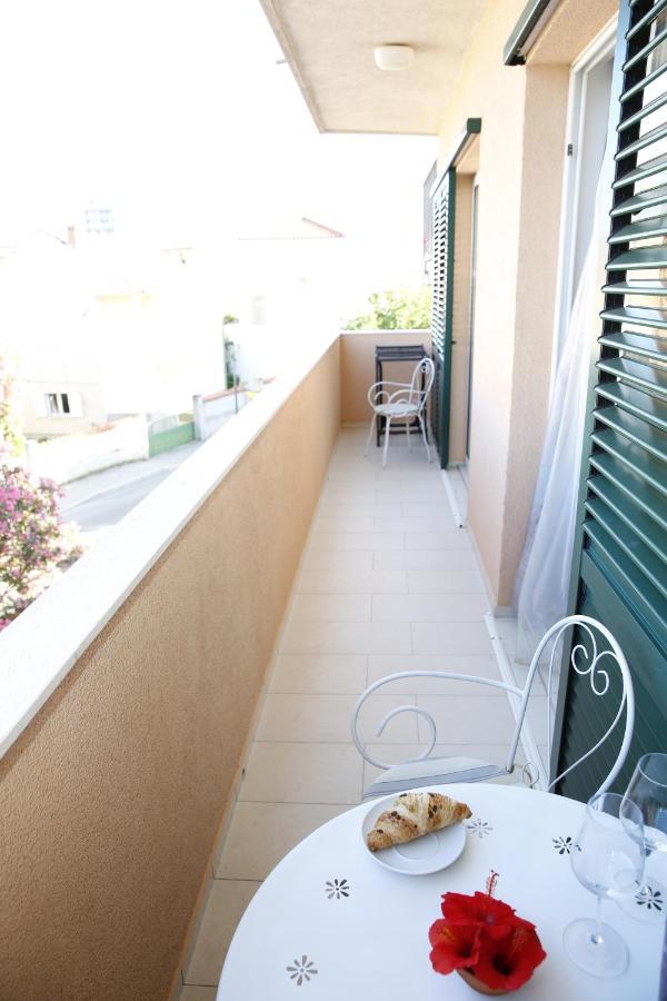 Guest House Lorenta Водице Экстерьер фото